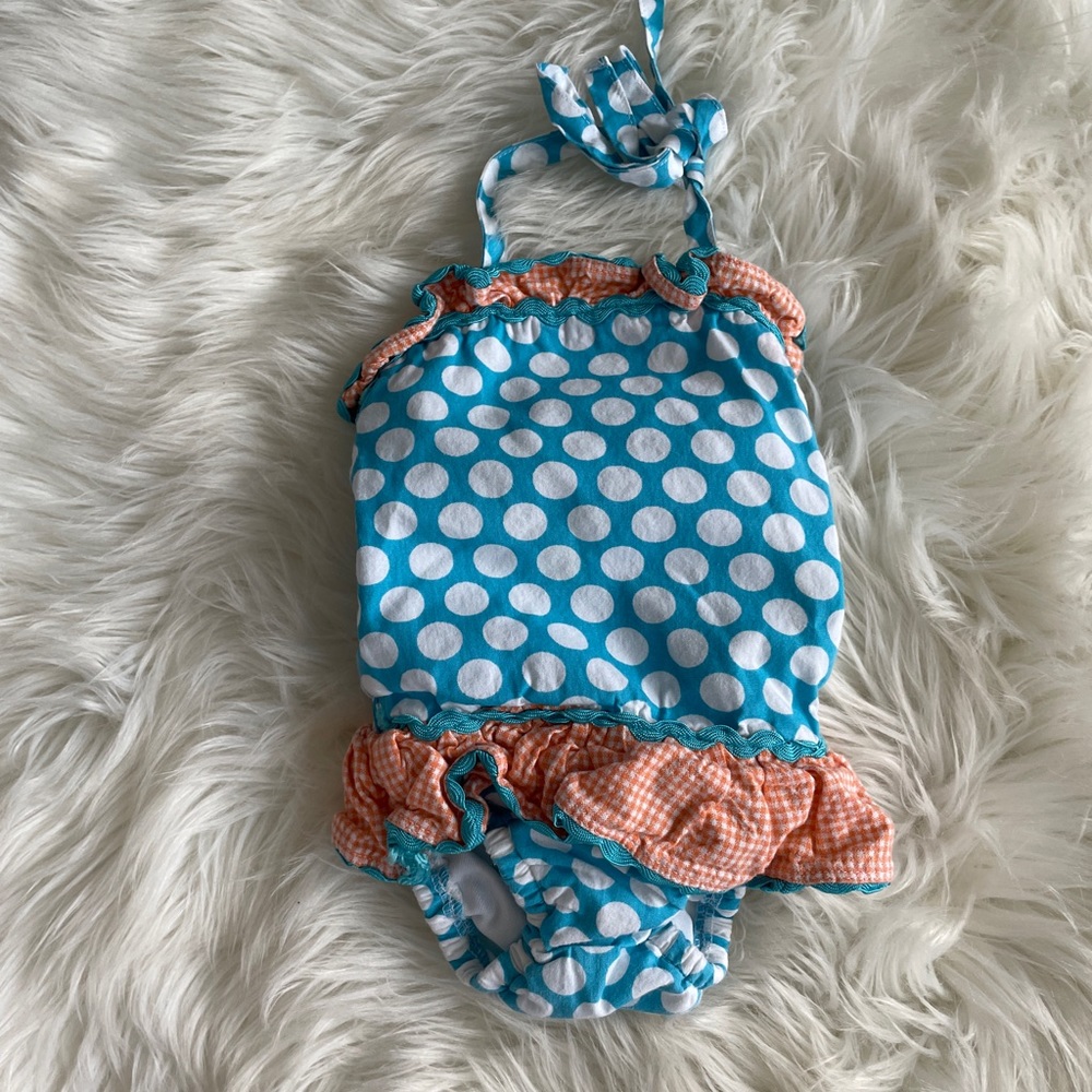 Swim suit